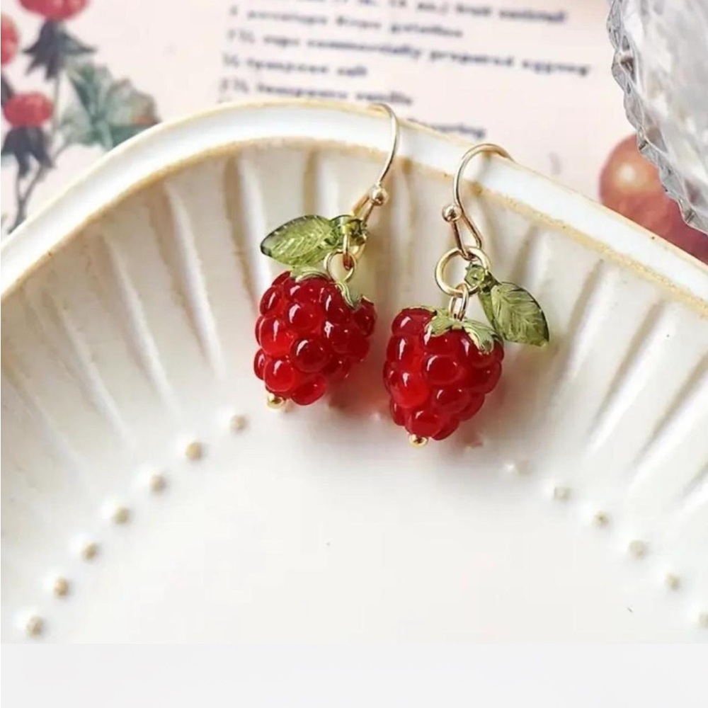 Elegant Red Raspberry Earrings - Picture 3 of 4